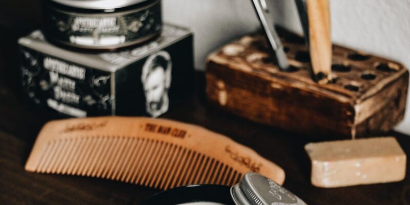 11 hochwertige Barber Kamm Sets für Profis und Hobby-Barbiere